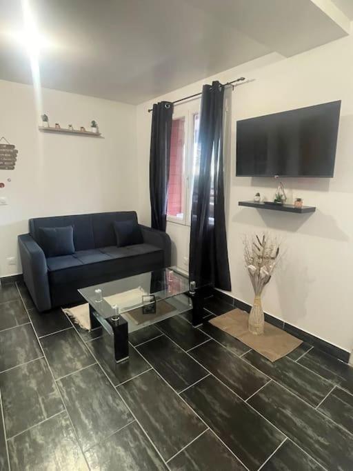 L8 - Villiers-Le-Bel Proche Roissy & Paris Apartment Exterior photo