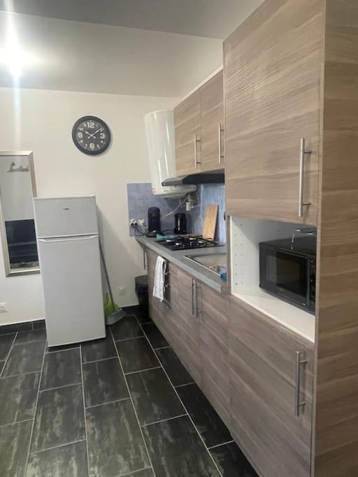 L8 - Villiers-Le-Bel Proche Roissy & Paris Apartment Exterior photo